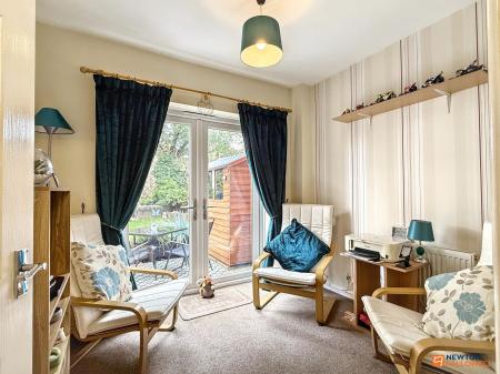 3 bedroom Semi-detached house for sale in Kay Close, Coalville, LE67