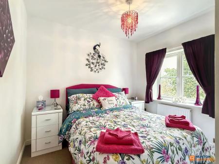 3 bedroom Semi-detached house for sale in Kay Close, Coalville, LE67