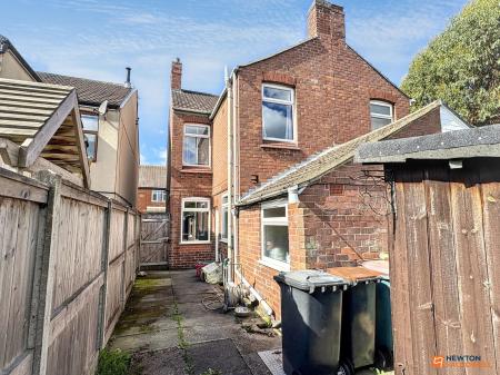 3 bedroom Semi-detached house for sale in Crescent Road, Hugglescote, LE67