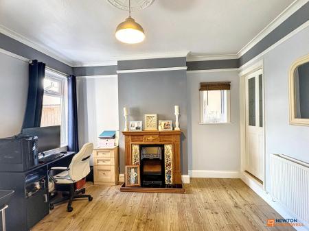 3 bedroom Semi-detached house for sale in Crescent Road, Hugglescote, LE67