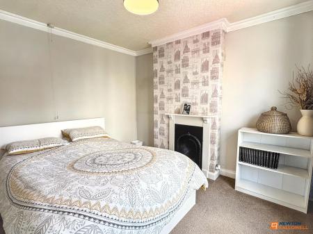 3 bedroom Semi-detached house for sale in Crescent Road, Hugglescote, LE67