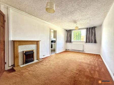 2 bedroom Flat for sale in High Street, Ibstock, LE67