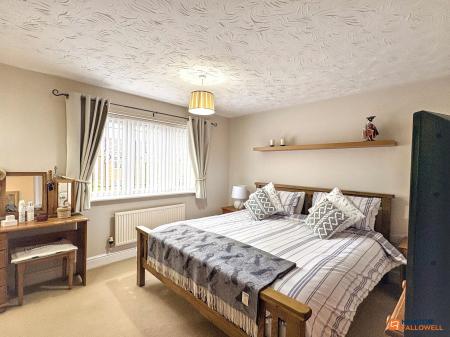 4 bedroom Detached house for sale in Rushby Road, Ellistown, LE67