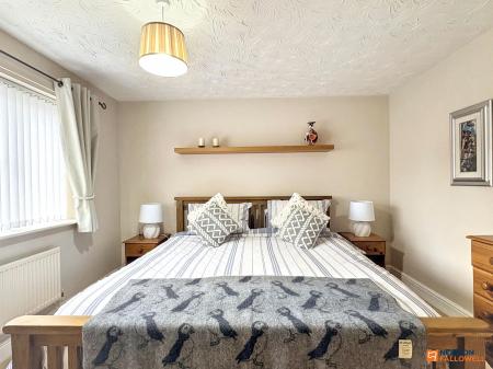 4 bedroom Detached house for sale in Rushby Road, Ellistown, LE67