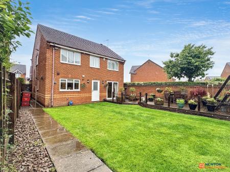 4 bedroom Detached house for sale in Rushby Road, Ellistown, LE67