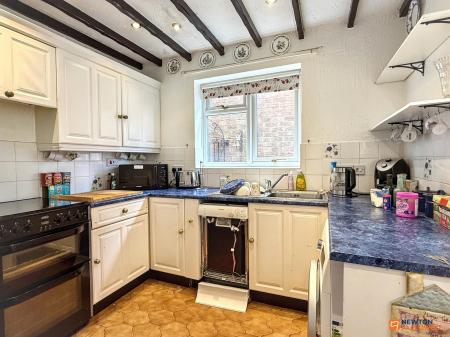 2 bedroom Semi-detached bungalow for sale in Whitcroft Close, Markfield, LE67
