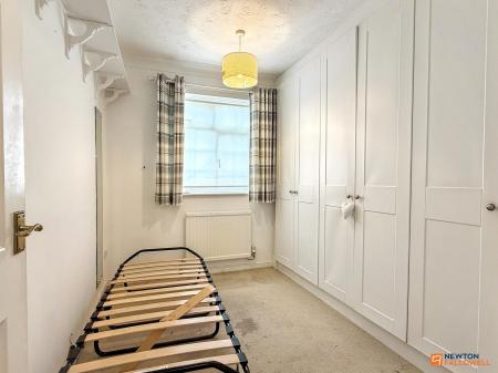 2 bedroom Semi-detached bungalow for sale in Whitcroft Close, Markfield, LE67