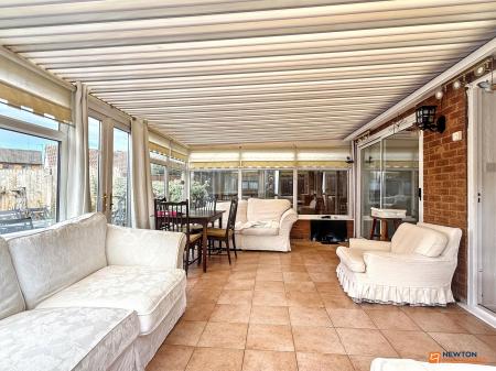 2 bedroom Semi-detached bungalow for sale in Whitcroft Close, Markfield, LE67