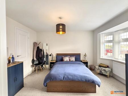 3 bedroom Detached house for sale in Lower Farm Road, Hugglescote, LE67