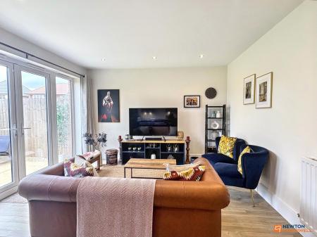 3 bedroom Detached house for sale in Lower Farm Road, Hugglescote, LE67