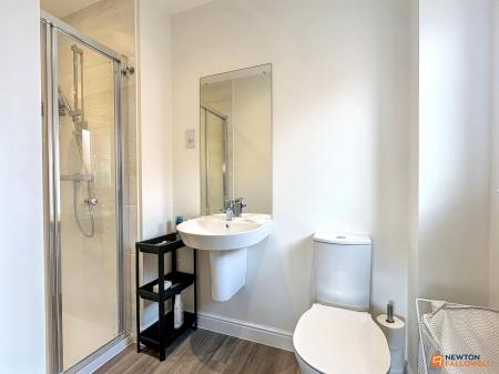 3 bedroom Detached house for sale in Lower Farm Road, Hugglescote, LE67