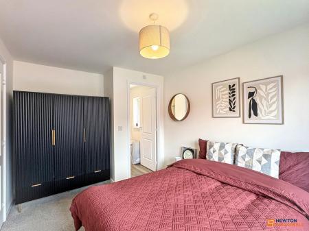 3 bedroom Detached house for sale in Lower Farm Road, Hugglescote, LE67