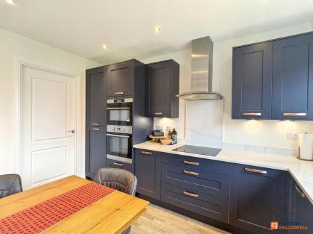 3 bedroom Detached house for sale in Lower Farm Road, Hugglescote, LE67