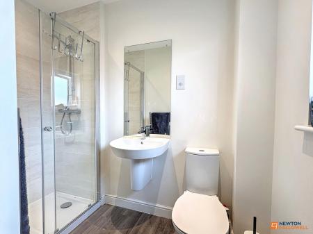 3 bedroom Detached house for sale in Lower Farm Road, Hugglescote, LE67