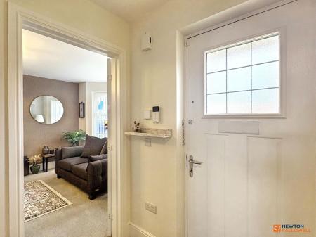 3 bedroom Detached house for sale in Lower Farm Road, Hugglescote, LE67