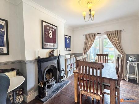 3 bedroom Semi-detached house for sale in Ashburton Road, Hugglescote, LE67