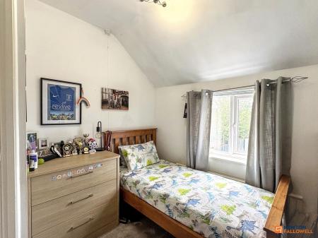 3 bedroom Semi-detached house for sale in Ashburton Road, Hugglescote, LE67