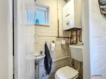3 bedroom Semi-detached house for sale in Ashburton Road, Hugglescote, LE67