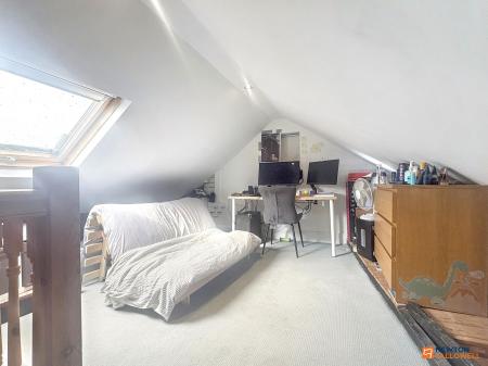3 bedroom Semi-detached house for sale in Ashburton Road, Hugglescote, LE67