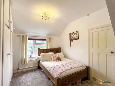 3 bedroom Semi-detached house for sale in Ashburton Road, Hugglescote, LE67