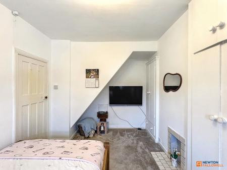 3 bedroom Semi-detached house for sale in Ashburton Road, Hugglescote, LE67