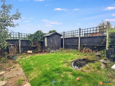2 bedroom Semi-detached bungalow for sale in Peggs Grange, Hugglescote, LE67