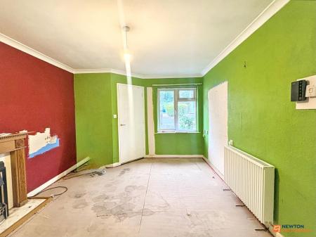 2 bedroom Semi-detached bungalow for sale in Peggs Grange, Hugglescote, LE67