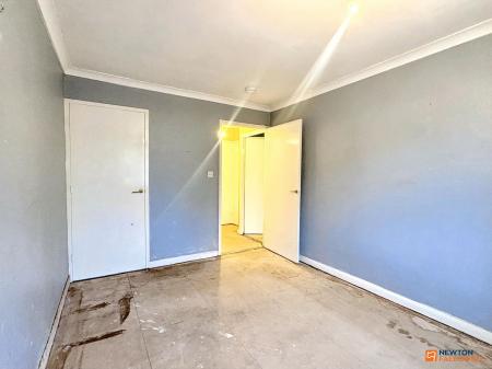 2 bedroom Semi-detached bungalow for sale in Peggs Grange, Hugglescote, LE67