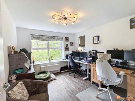 4 bedroom Detached house for sale in Blackham Road, Hugglescote, LE67