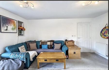 4 bedroom Detached house for sale in Blackham Road, Hugglescote, LE67