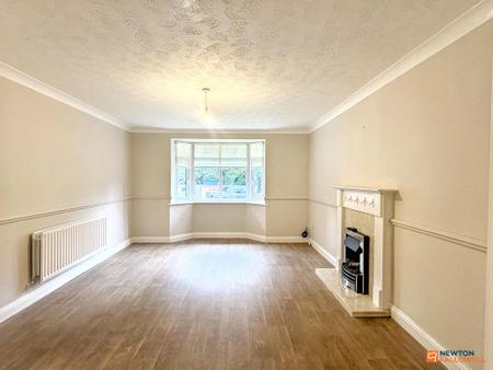 4 bedroom Detached house for sale in Valley Way, Whitwick, LE67