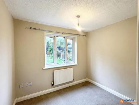 4 bedroom Detached house for sale in Valley Way, Whitwick, LE67