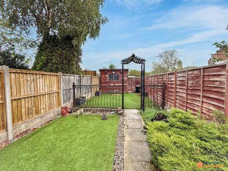 3 bedroom Terraced House for sale in Ashby Road, Coalville, LE67