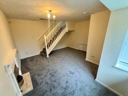 2 bedroom Terraced House to let in Orchard Way, Measham, DE12