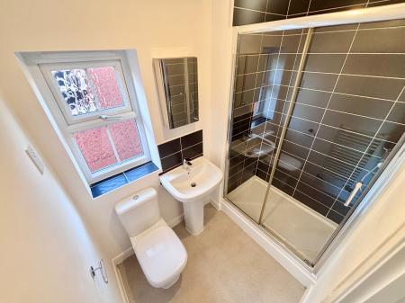 3 bedroom Town house to let in Suffolk Way, Church Gresley, DE11