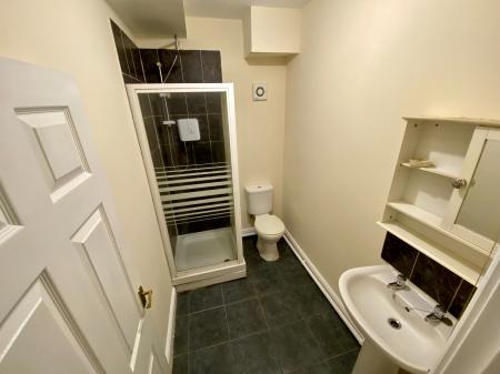 1 bedroom Flat to let in Belvoir Road, Coalville, LE67