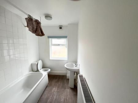 2 bedroom Terraced House to let in Gutteridge Street, Coalville, LE67