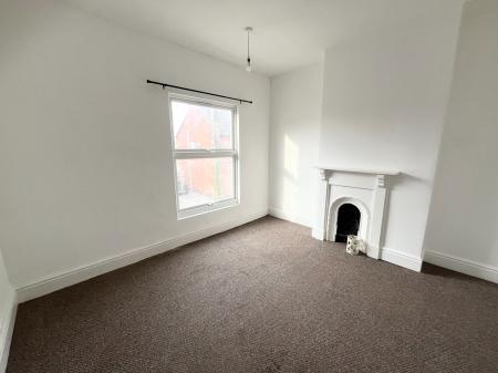2 bedroom Terraced House to let in Gutteridge Street, Coalville, LE67