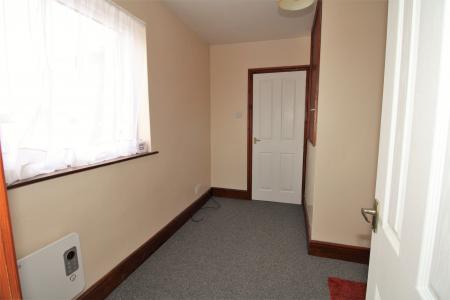 1 bedroom Flat to let in High Street, Ibstock, LE67