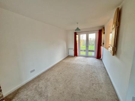 3 bedroom Semi-detached house to let in Vicarage Close, Newbold Coleorton, LE67