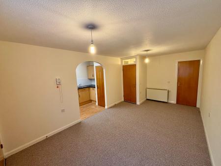 1 bedroom Flat to let in Upland Drive, Markfield, LE67