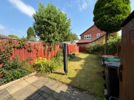 2 bedroom Terraced House to let in Oaklands Way, Melbourne, DE73