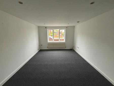 2 bedroom Flat to let in Melbourne Road, Ibstock, LE67