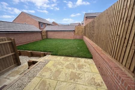 2 bedroom Semi-detached house to let in Pathfinder Way, Castle Donington, DE74