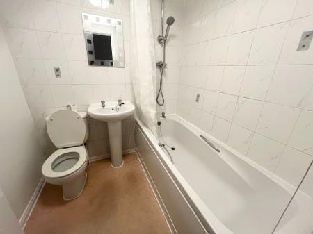 2 bedroom Terraced House to let in Ashford Road, Whitwick, LE67