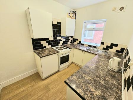 1 bedroom Flat to let in High Street, Coalville, LE67