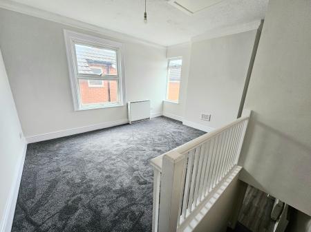 1 bedroom Flat to let in High Street, Coalville, LE67