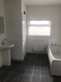 2 bedroom Terraced House to let in Albert Road, Coalville, LE67