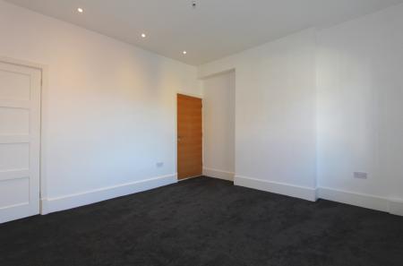 1 bedroom Flat to let in Derby Road, Melbourne, DE73