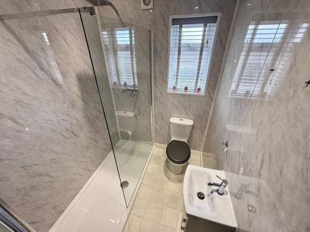 2 bedroom Terraced House to let in Sun Street, Woodville, DE11